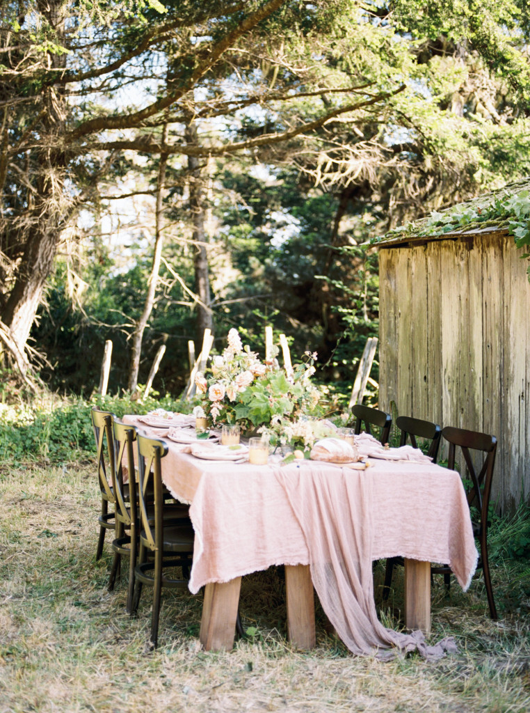 Rustic blush tablescape styled by Ginny Au photographed by Kayla Yestal at the Erich McVey Workshop in Elk, California. www.kaylayestal.com