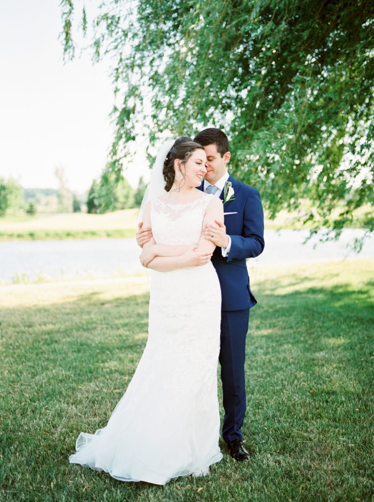 Classic Ontario summer wedding at Crosswinds Golf and Country Club in Burlington, Ontario, Canada. Photographed by fine art wedding photographer Kayla Yestal www.kaylayestal.com