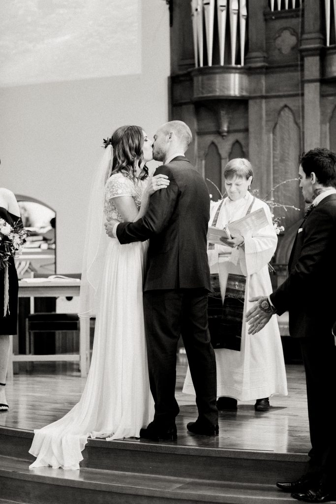 Fergus Melville United Church wedding ceremony | Alton Mill Wedding | Goldie Mill Wedding | Caledon Wedding Photographer | Guelph Wedding Photographer | Kayla Yestal