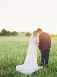 Elora Mill Wedding | Noon on the Moon | Blush and Lilac Wedding | Lilac Wedding Bouquet | Emmy Mae Bridal Sage Dress | Purple Wedding Inspiration | Fine Art Wedding Photography | Elora Wedding Photographer Kayla Yestal www.kaylayestal.com